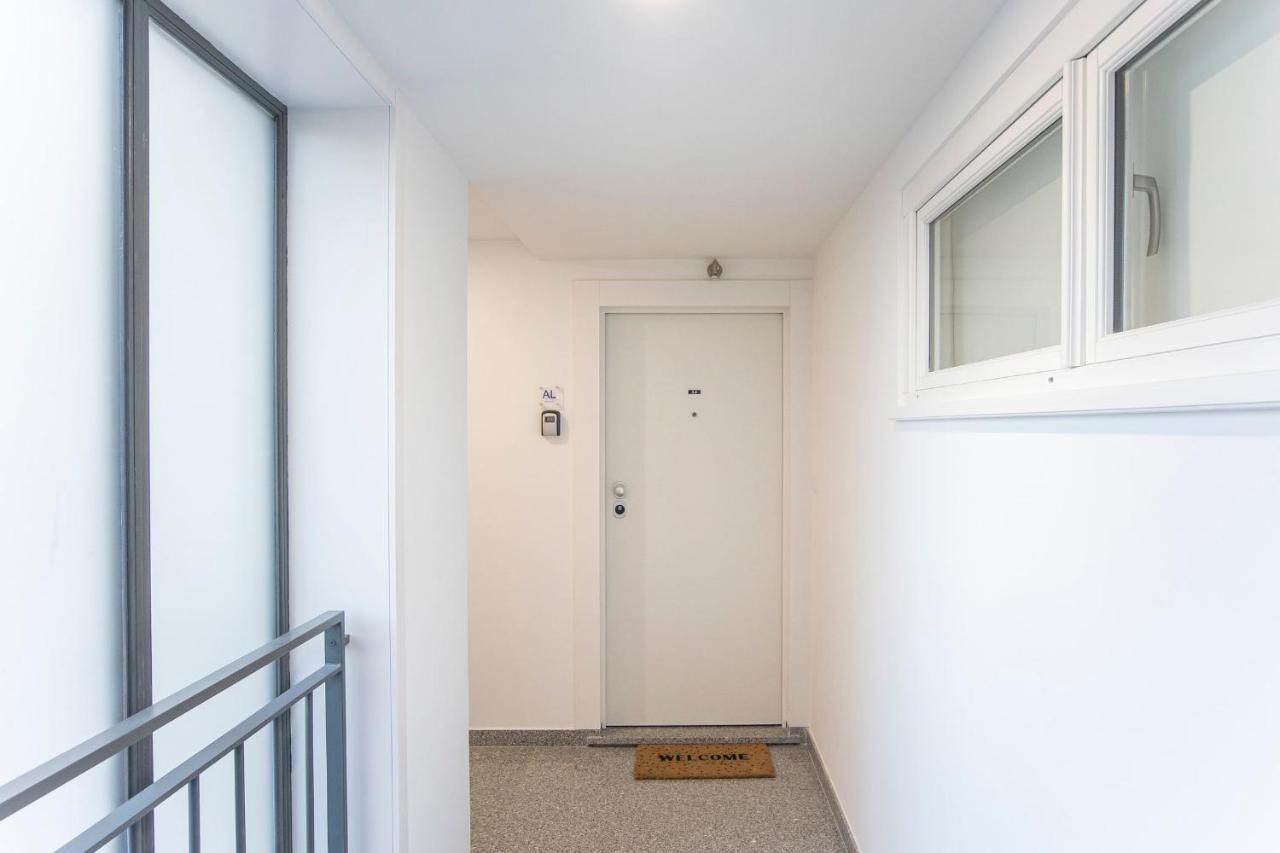 City Center 2Br Flat W/ Ac By Lovelystay Porto Ngoại thất bức ảnh